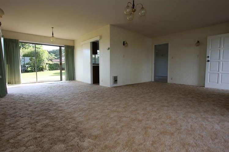 8 Gracechurch Drive Flat Bush_2