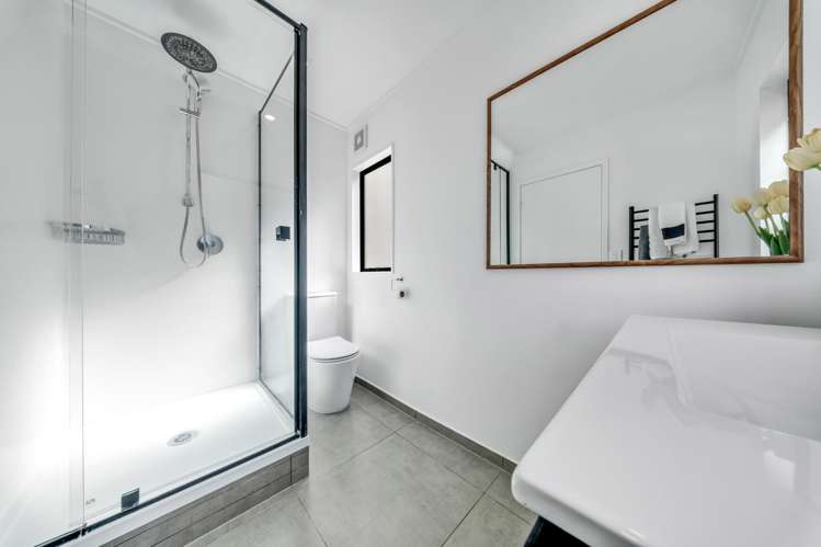 2/17 Lynton Road Bucklands Beach_19