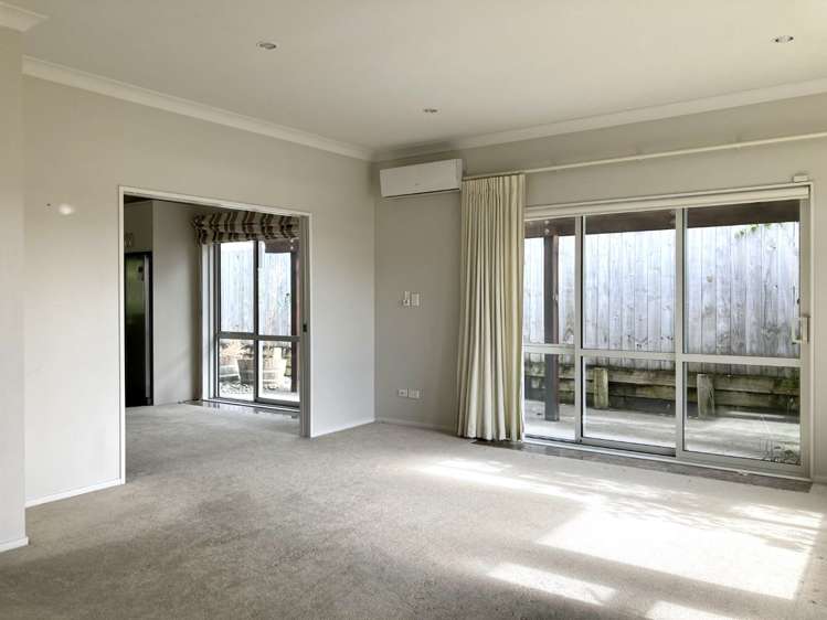 16 Midhurst Avenue Henderson_2