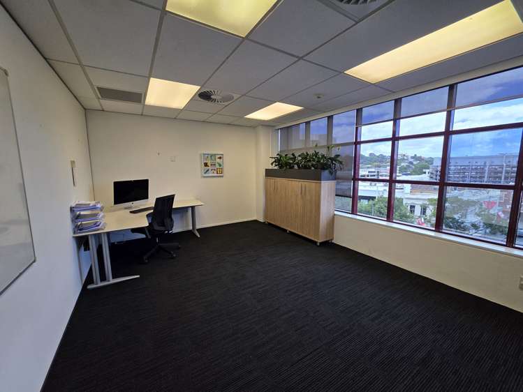 136 Broadway Newmarket_5