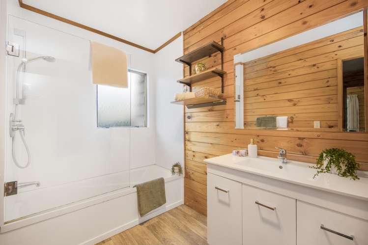 107 Wattle Farm Road Wattle Downs_8