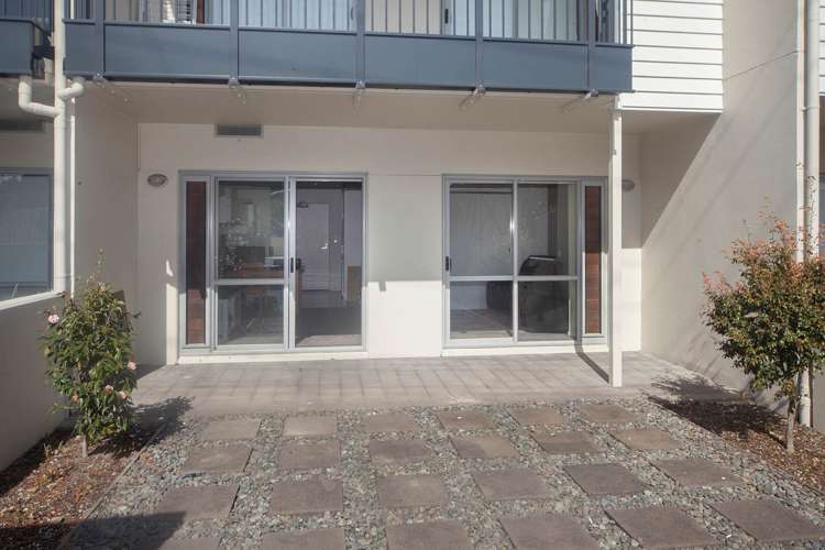 B5/71 Spencer Road Oteha_3