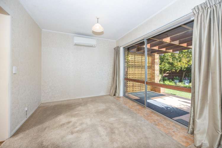 3 Sandringham Road Enderley_5