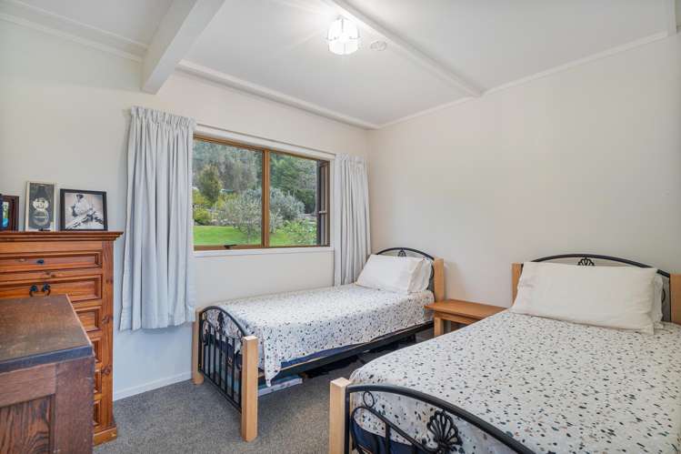 3 Patricia Place Hahei_16