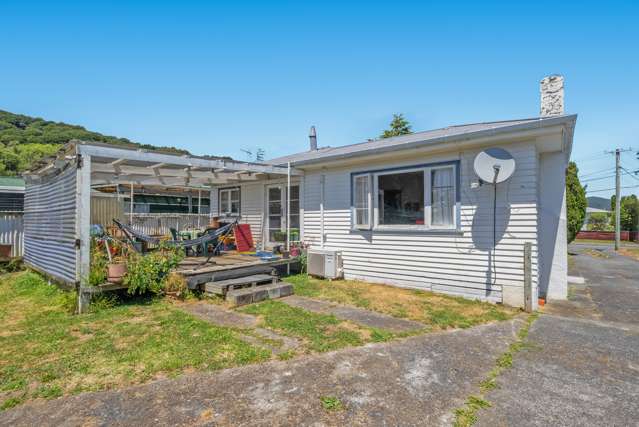 17 Petrie Street Wainuiomata_1