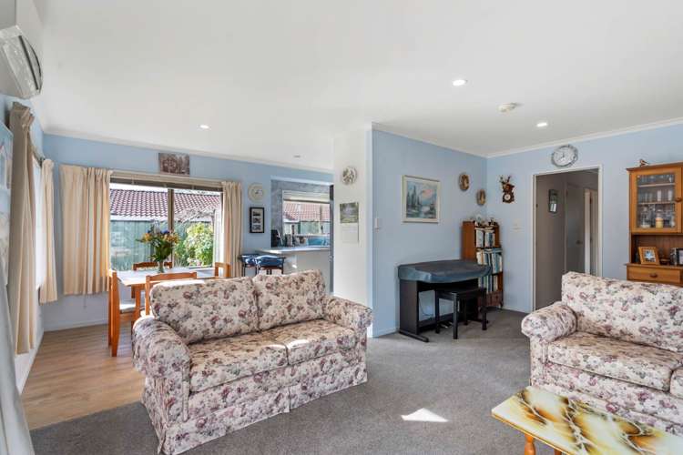 25h Youngs Road Papakura_4