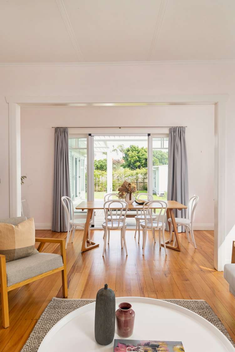 25 Tui Street Point Chevalier_9