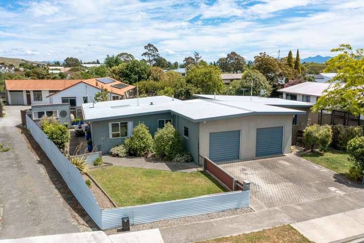 2/8 Faulkland Drive Witherlea_28