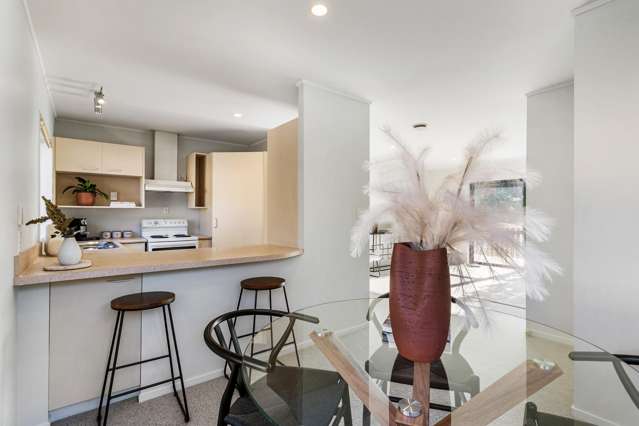 9 Davern Lane New Lynn_4