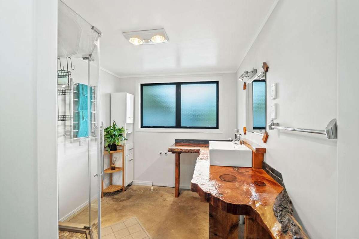 747 Three Mile Bush Road_3