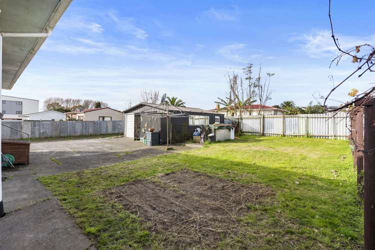 19 Tranent Road Mangere_11