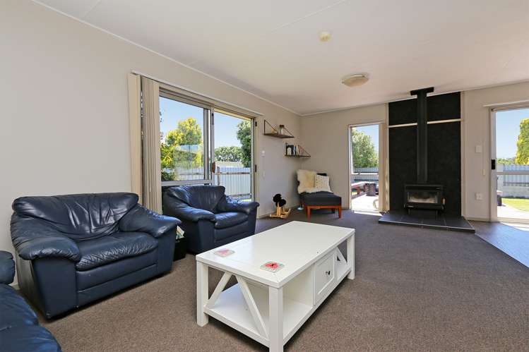 1 Deakin Place Clive_6