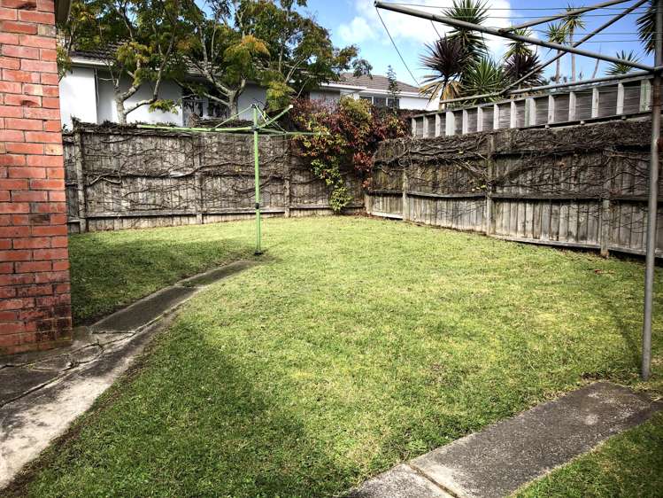 2/293 Lake Road Hauraki_8