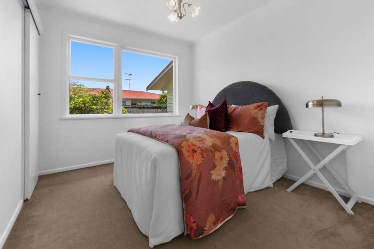 5 Totaravale Drive Totara Vale_13