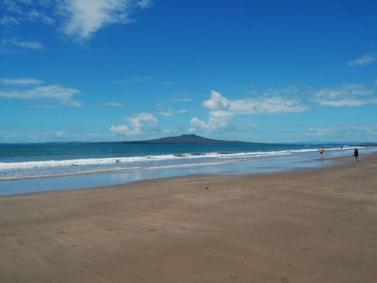 105 Beach Road Castor Bay_0