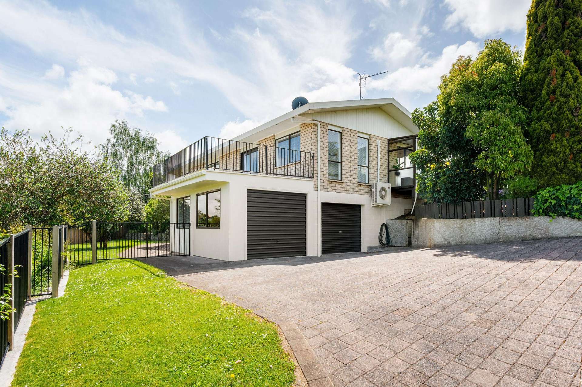 11 Mountbatten Place Dinsdale_0