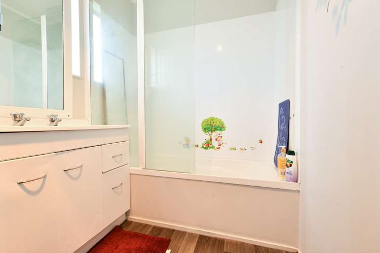 1/10 Trounson Avenue Clendon Park_10