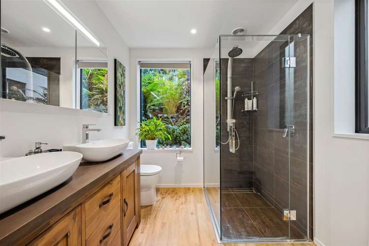 60 Huntsbury Avenue Huntsbury_8