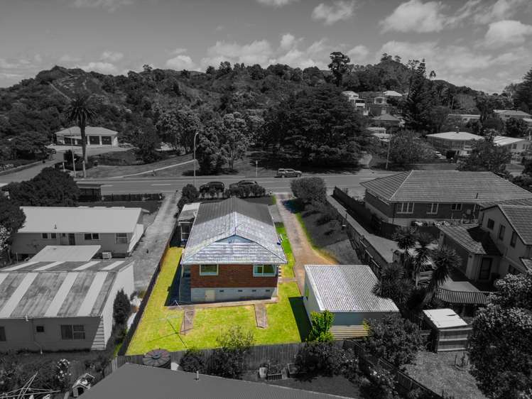 2/89 Coronation Road Mangere Bridge_11