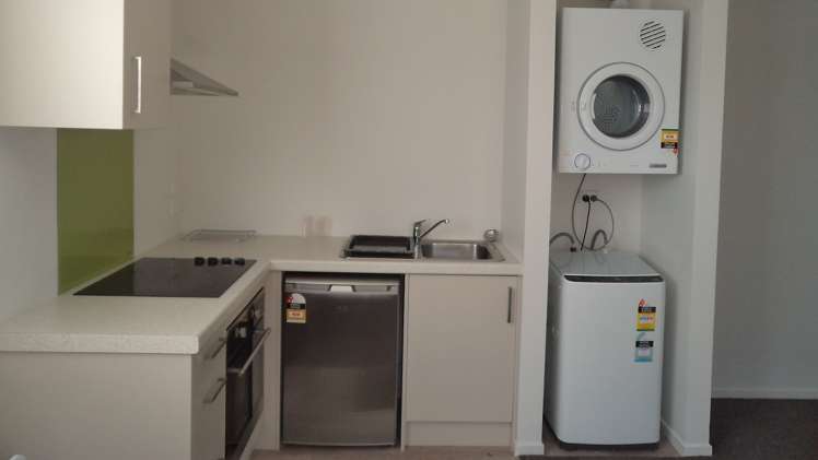 4D/167 Knighton Road Hillcrest_4