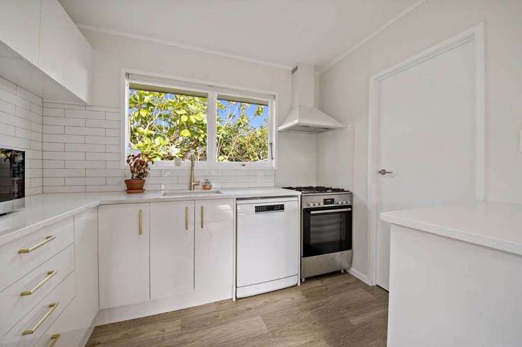 2/15 Lynette Place_5