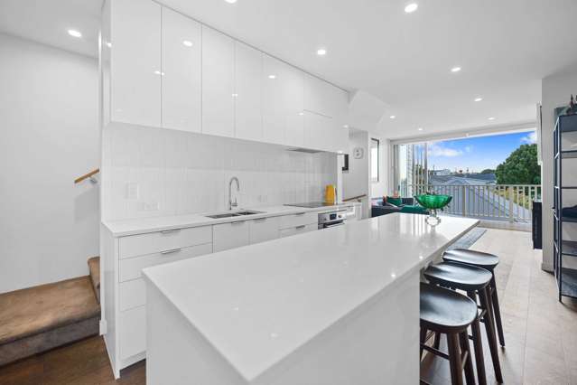 9/83 Hinemoa Street Birkenhead_4