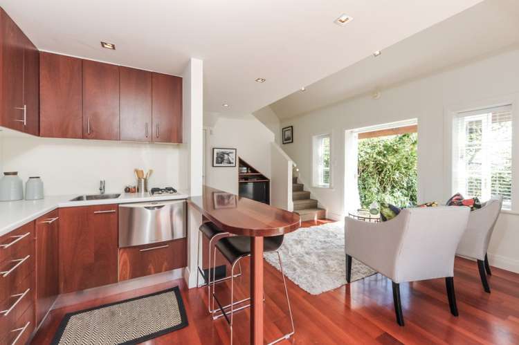 2 Kingsview Road Mount Eden_18