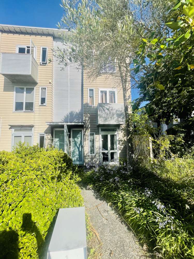 1 Albionvale Road Glen Eden_7