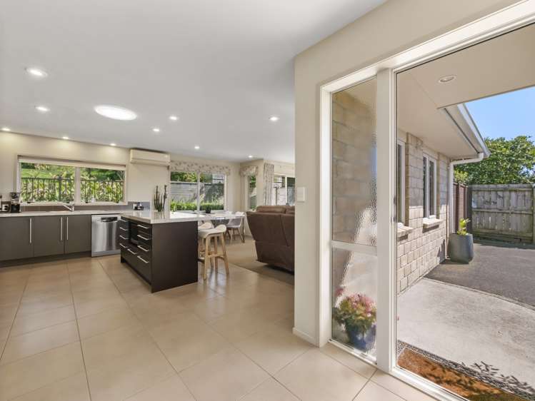 5a Simmonds Grove Greerton_7