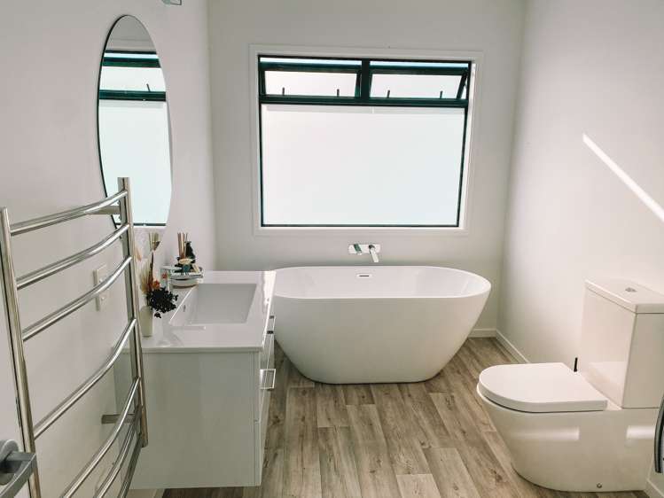 172 Ngaio Drive Matarangi_11