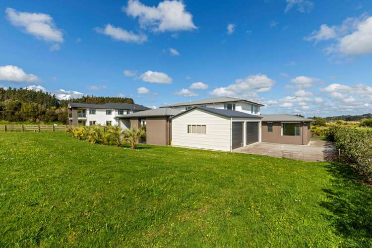 6 Throttle Close Dairy Flat_39