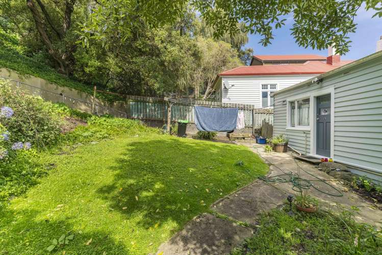 64 Hazel Avenue Caversham_17