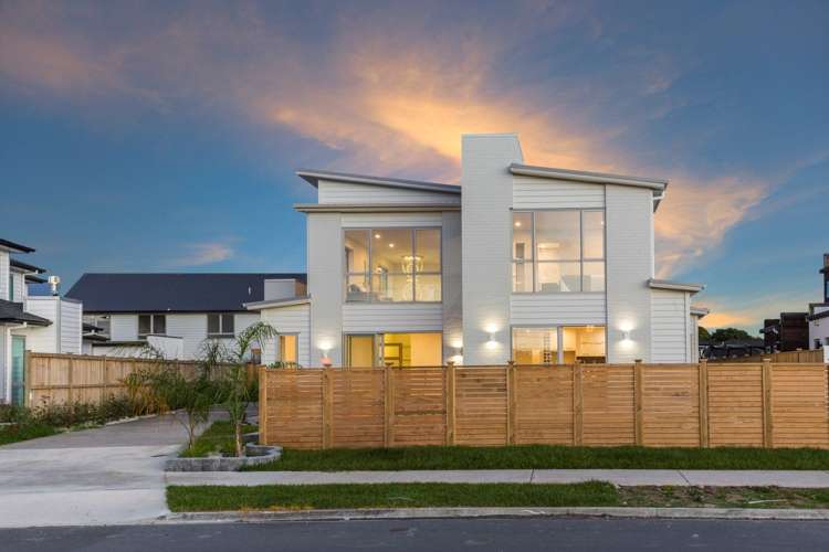 40 Milano Boulevard Karaka_1