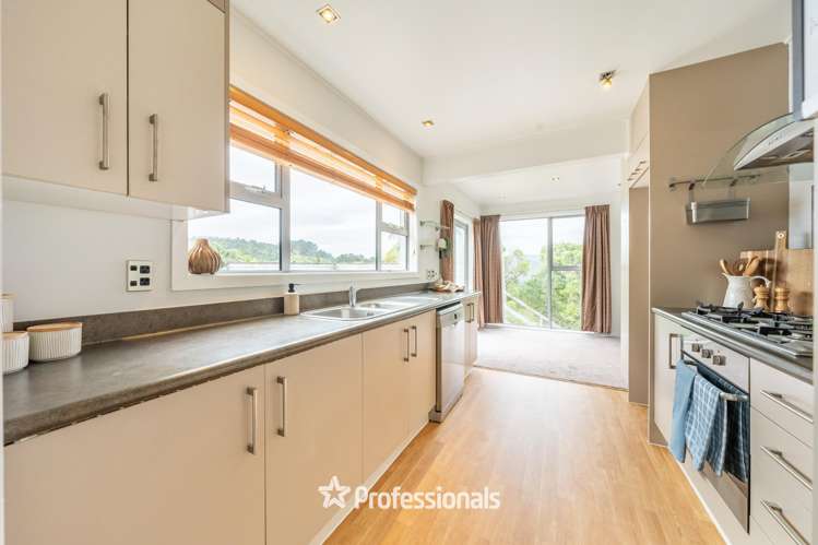 3 Lone Tree Grove Kelson_6