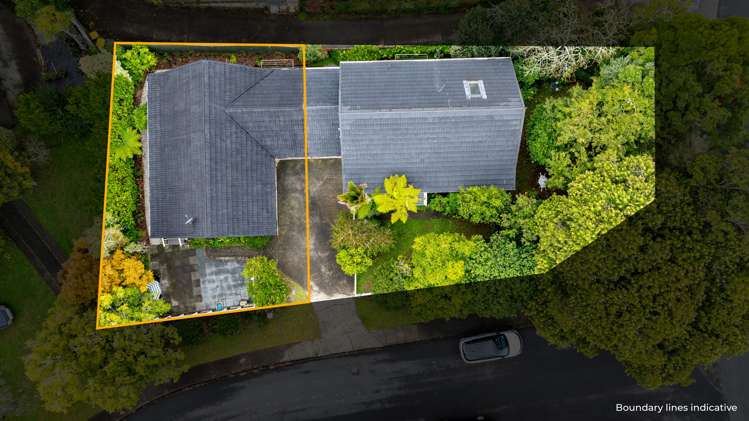 2/1 Trelawny Place Hillcrest_36