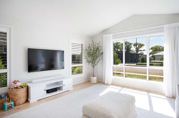 8 Oakdale Grove Richmond_13