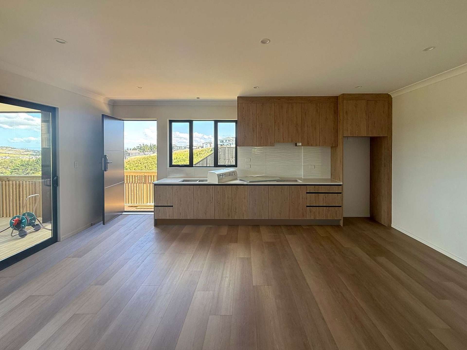 30 Ridgehill Rise Flat Bush_0