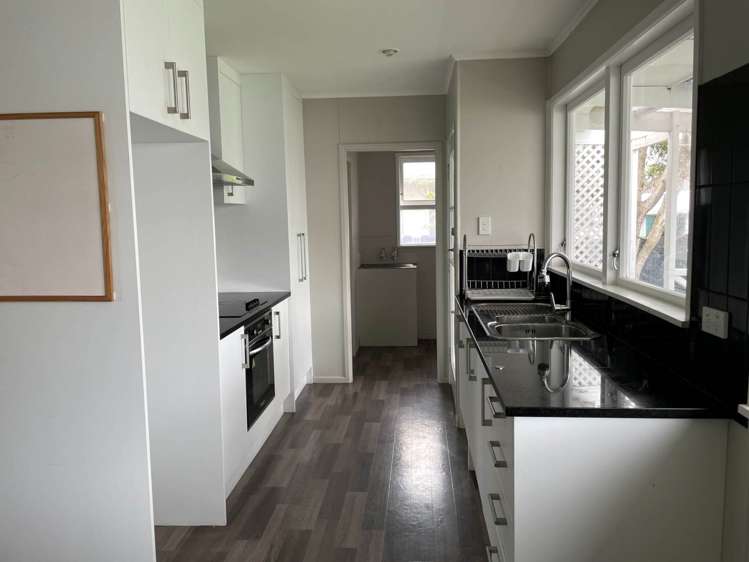 6 Burlington Place Manurewa_4