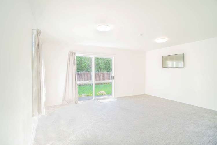 2/76 Mcannalley Street Manurewa East_4