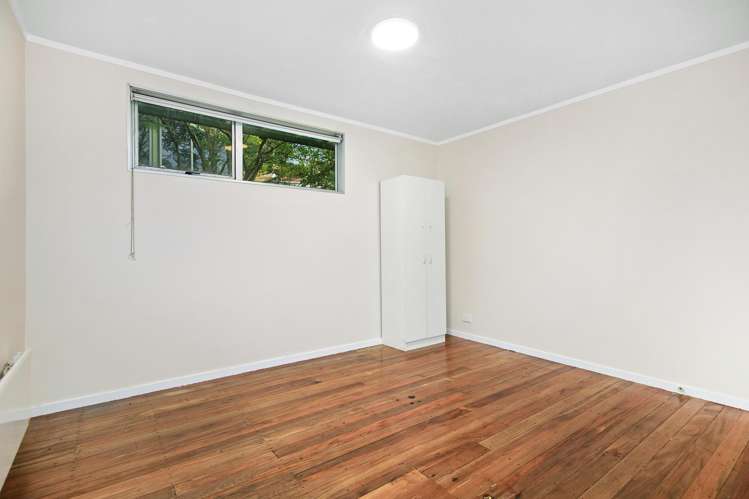 22 Castle Crescent Stokes Valley_15