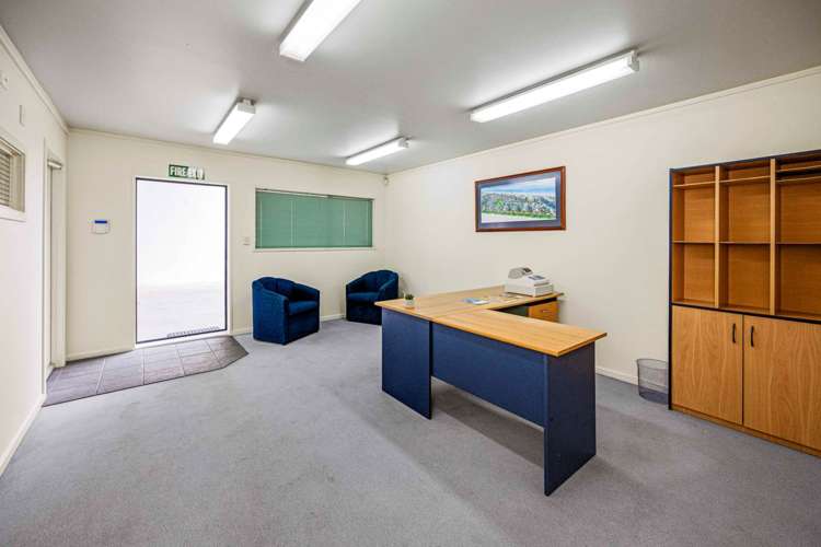 Unit B/37 Forge Road Silverdale_3