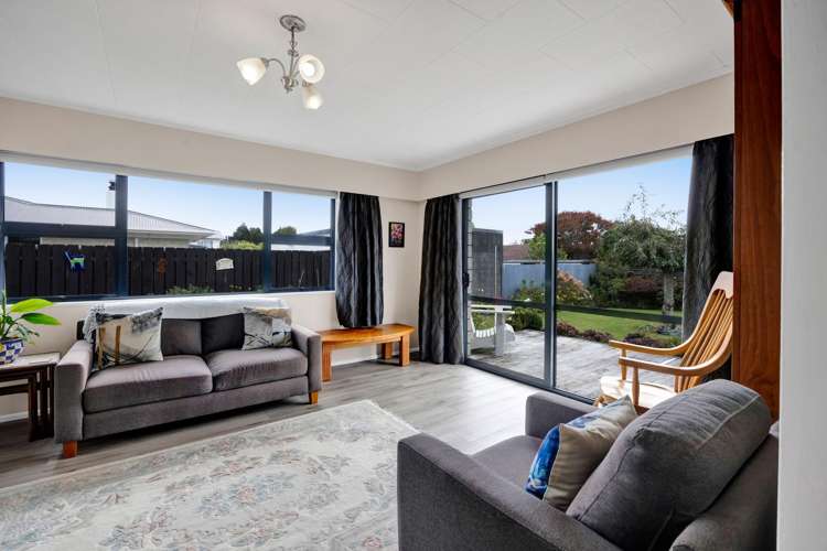 8 Kowhai Street Inglewood_13