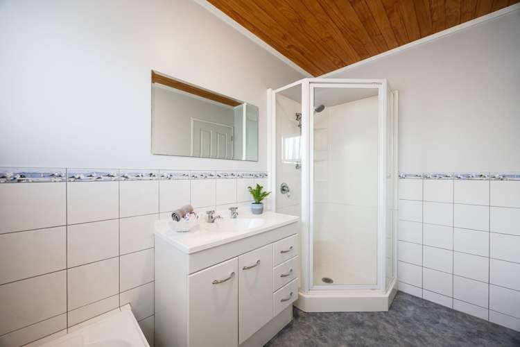 16 Tamatea Drive Snells Beach_22