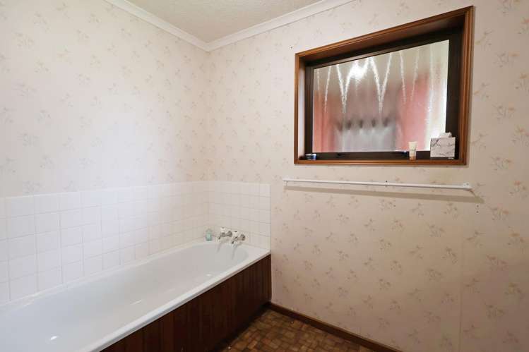 384 Flora Road East Makarewa_24