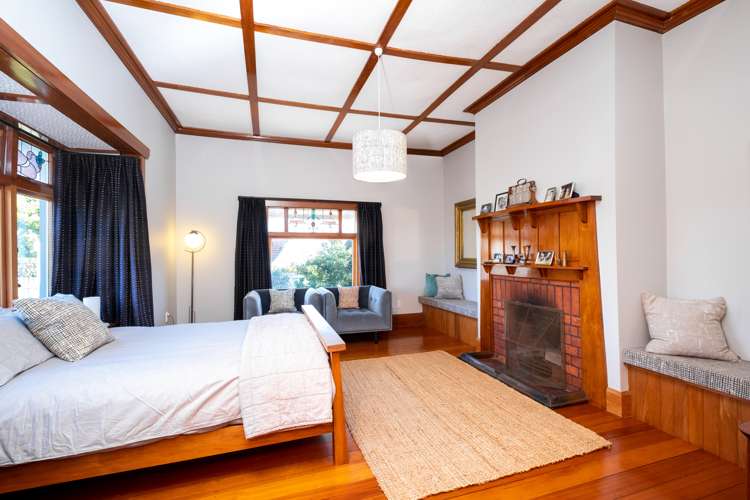 11 Lawrence Road Hospital Hill_13