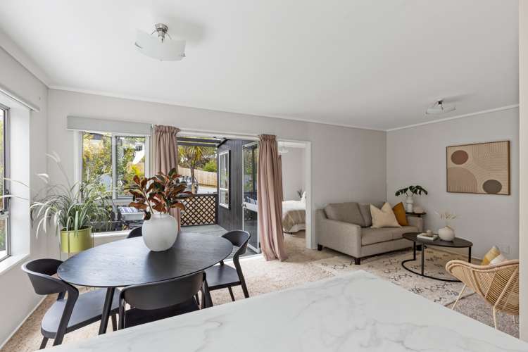 2 Shadon Place Stanmore Bay_7