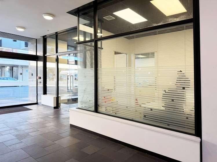 711 Victoria Street Hamilton Central_6