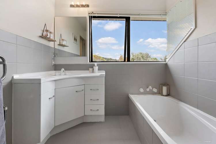 86 Harry Dreadon Road Opaheke_16