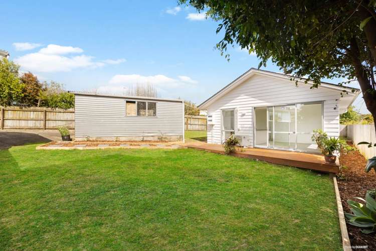 11 Karo Place Glendene_12