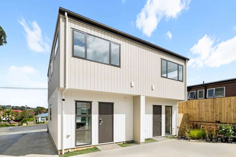 2/25 Abbotleigh Avenue Te Atatu Peninsula_1